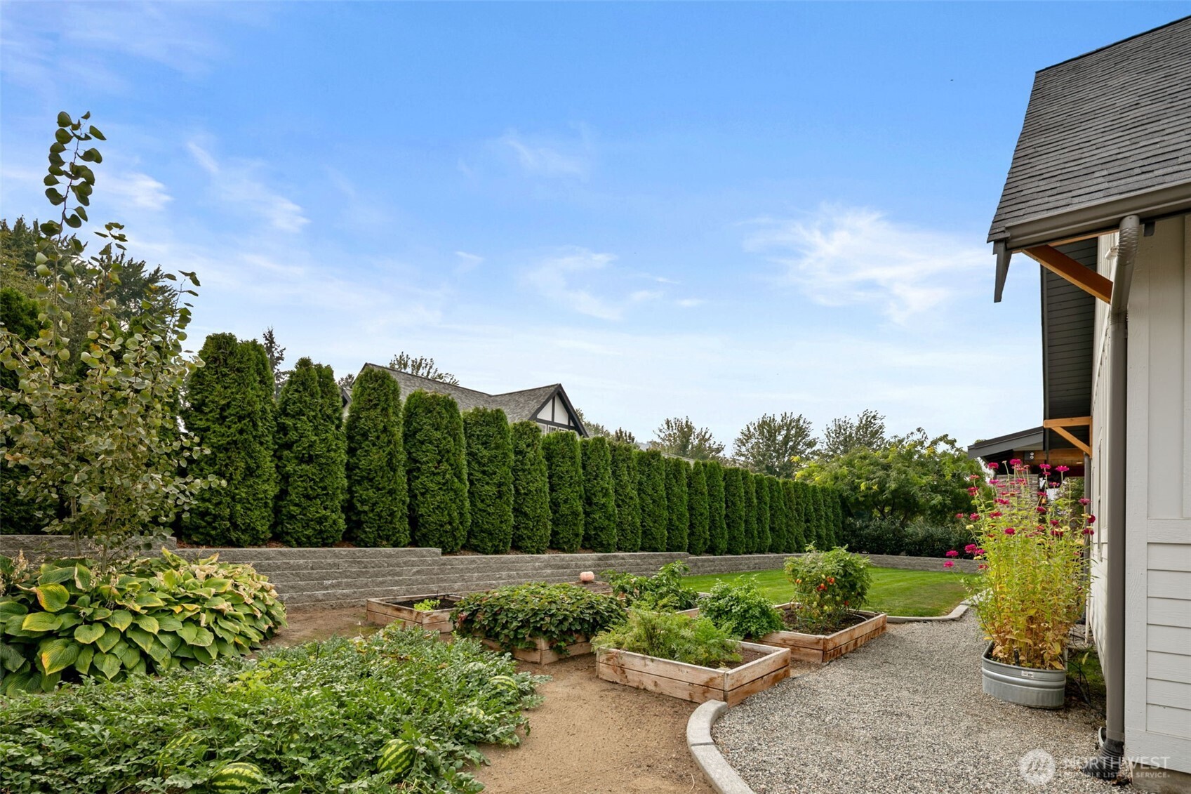 2535 Tuscany Lane , Malaga, WA 98828