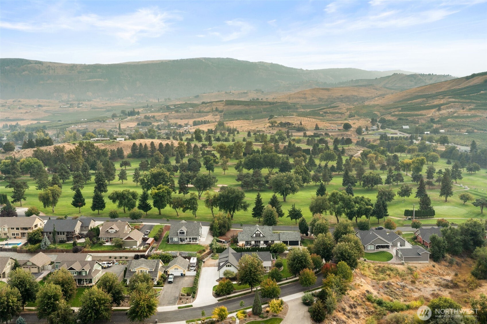 2535 Tuscany Lane , Malaga, WA 98828