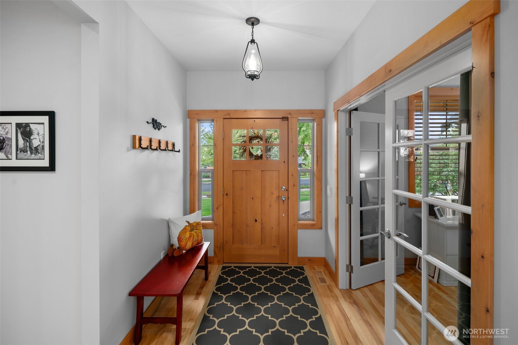 2535 Tuscany Lane , Malaga, WA 98828