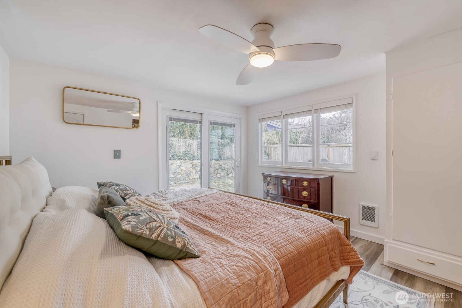 4034 NE 109th Street , Seattle, WA 98125