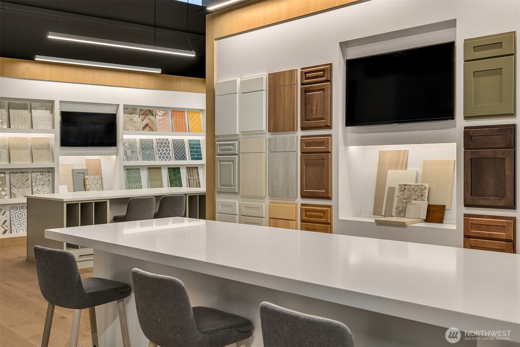 10806 (HS 45) 120th Lane NE #B, Kirkland, WA 98033