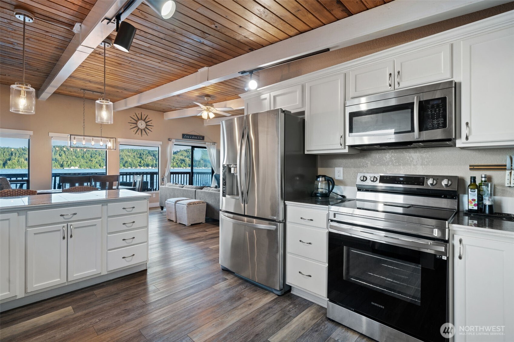 9661 NE North Shore Road , Belfair, WA 98528