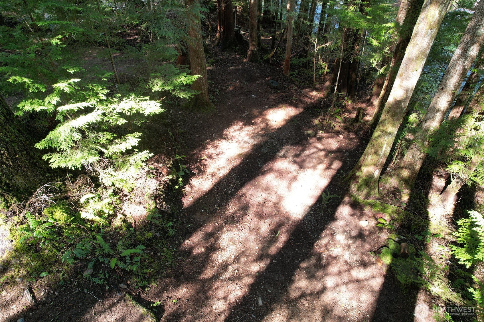 11 N Discovery Drive , Hoodsport, WA 98548