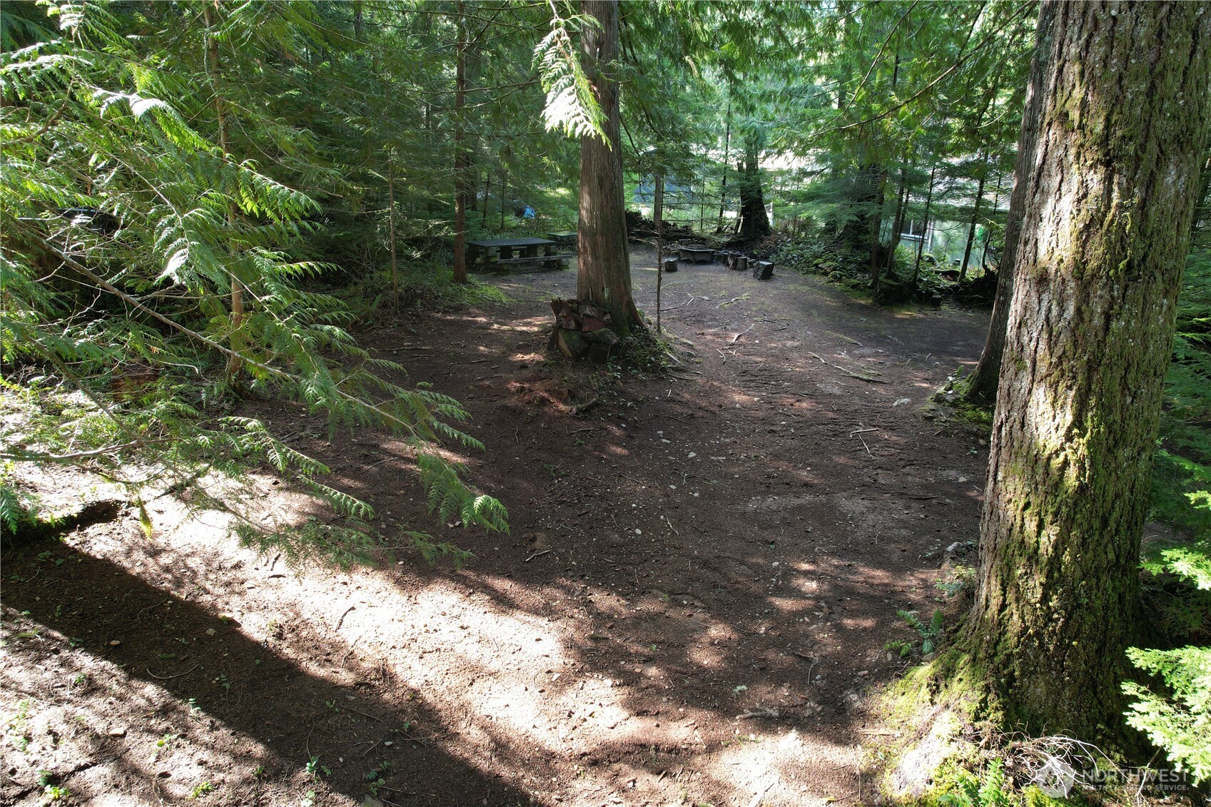 11 N Discovery Drive , Hoodsport, WA 98548