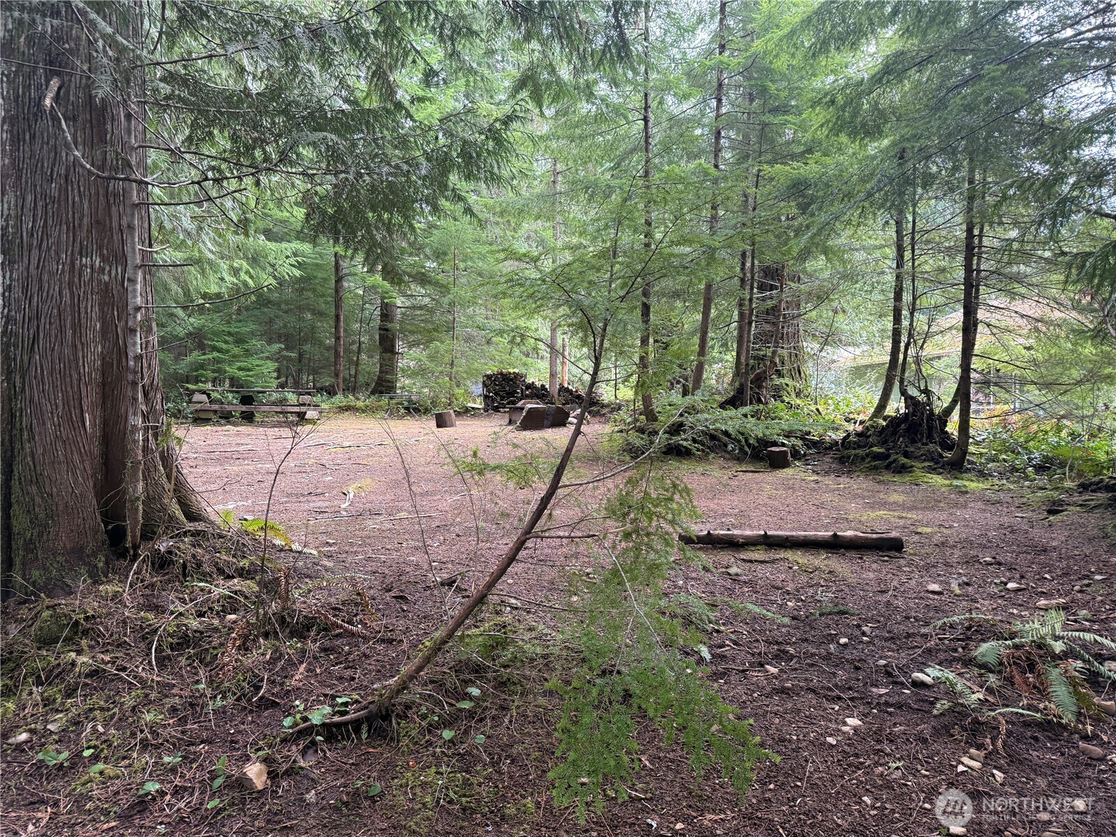 11 N Discovery Drive , Hoodsport, WA 98548