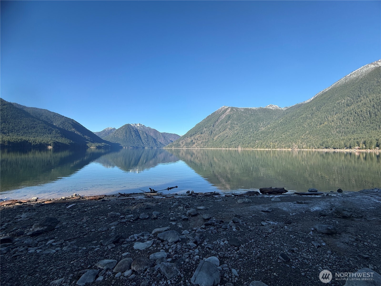 11 N Discovery Drive , Hoodsport, WA 98548