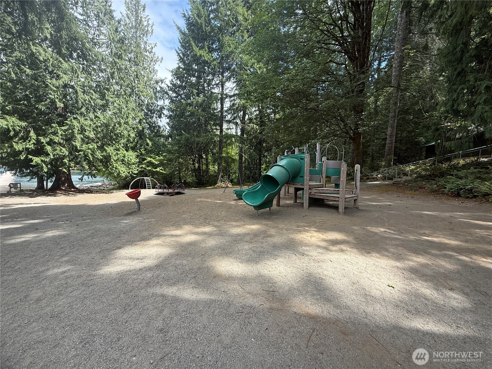 11 N Discovery Drive , Hoodsport, WA 98548
