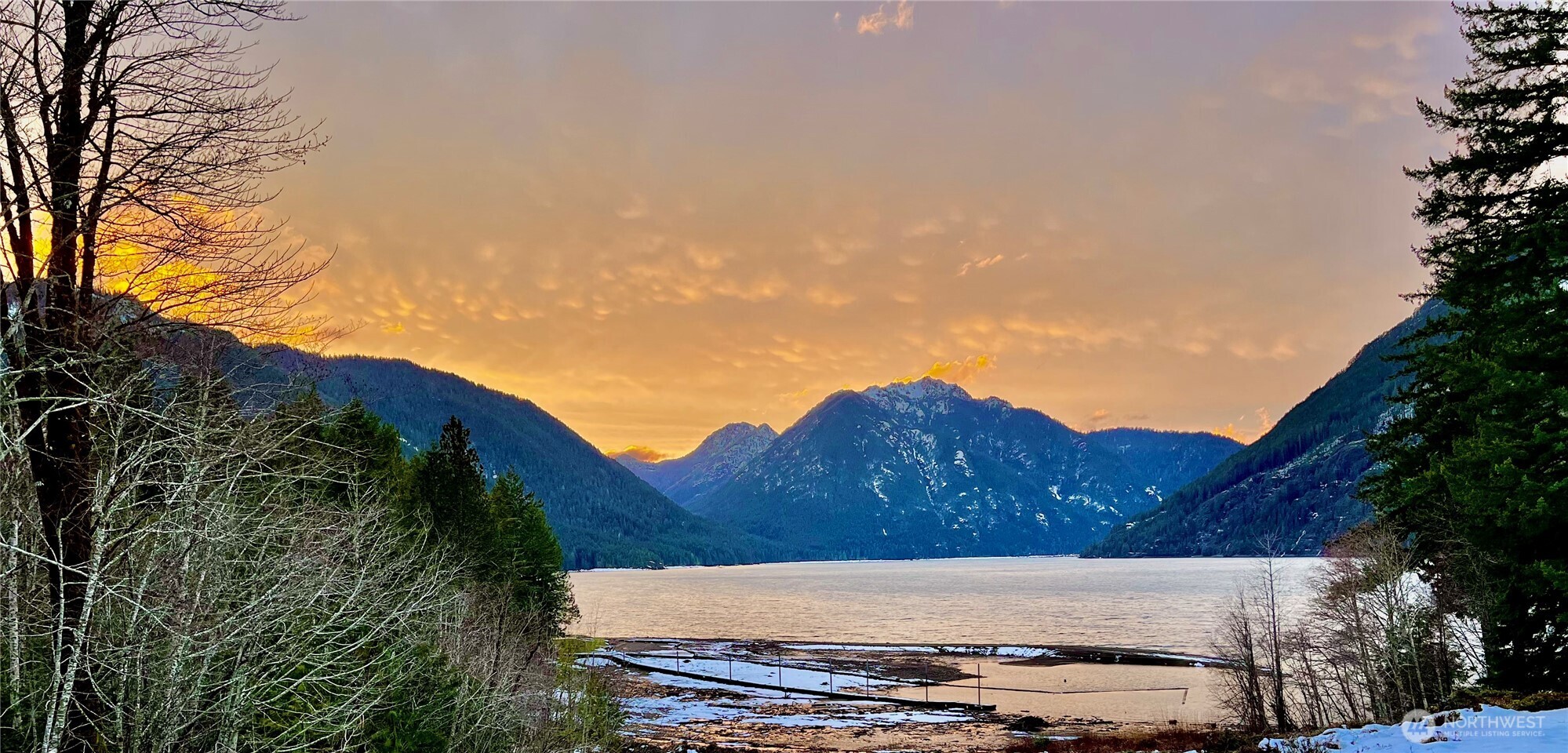 11 N Discovery Drive , Hoodsport, WA 98548