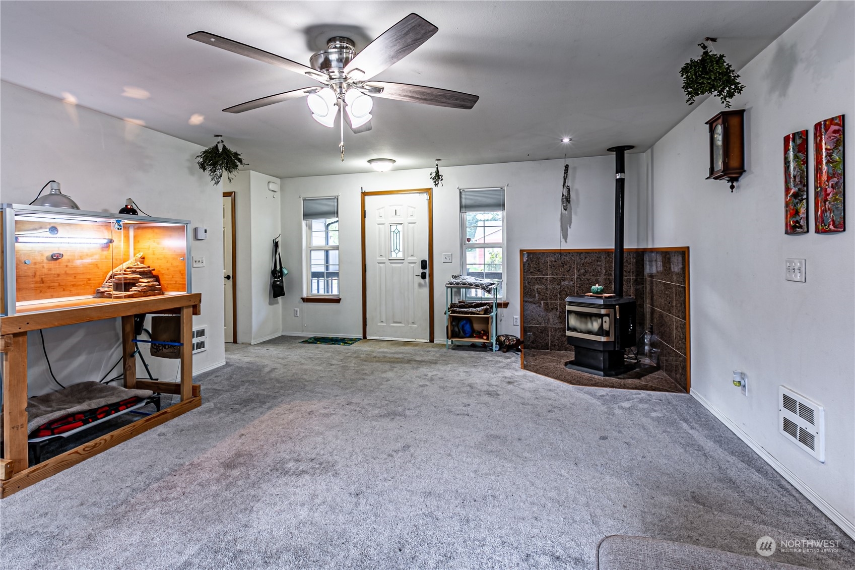 604 Nieland Loop SE, Rainier, WA 98576