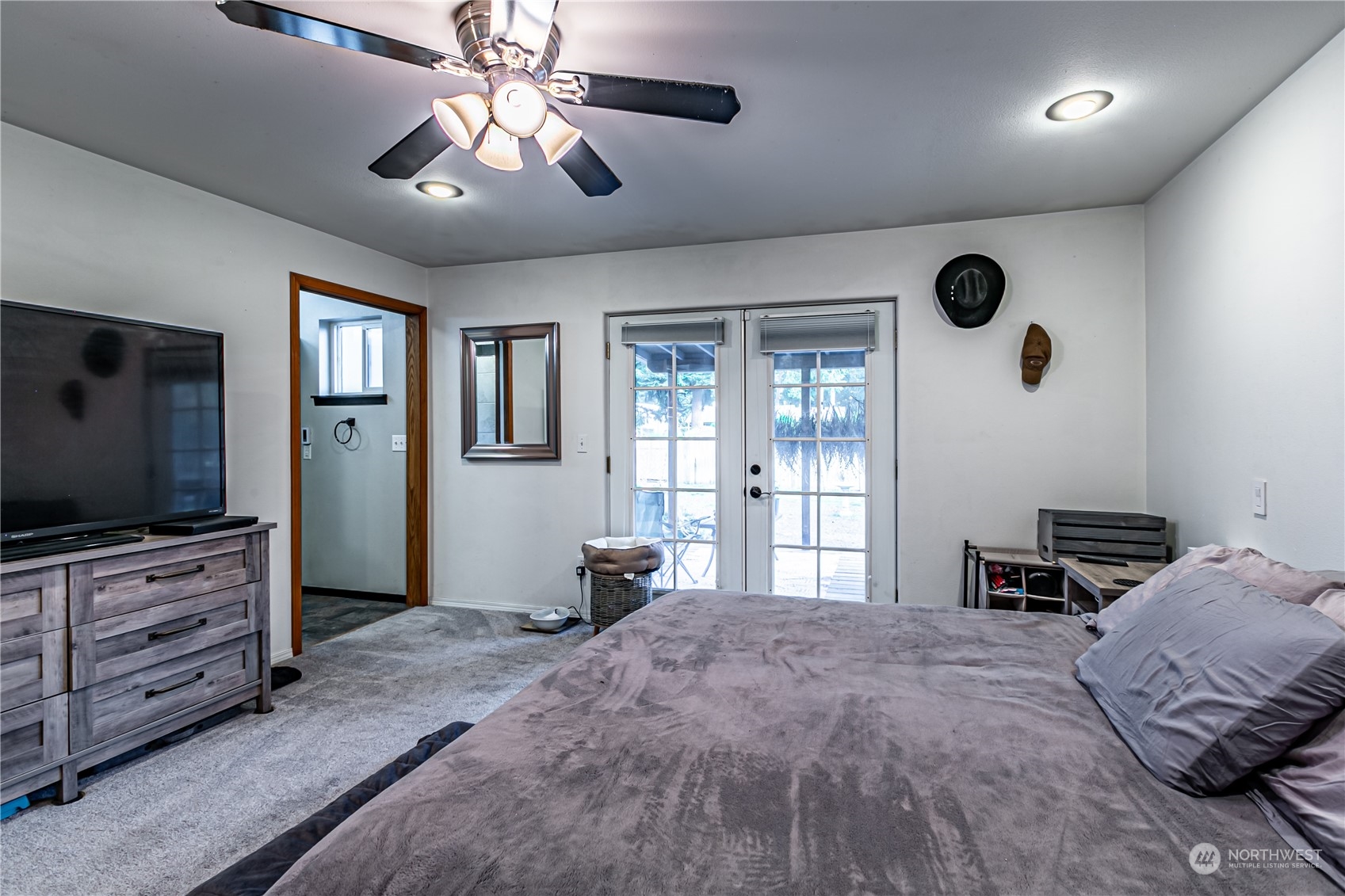 604 Nieland Loop SE, Rainier, WA 98576