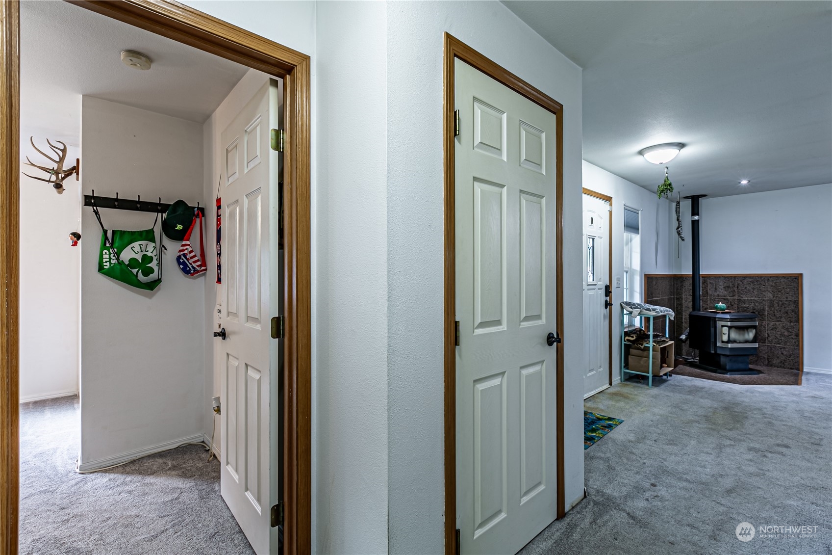 604 Nieland Loop SE, Rainier, WA 98576