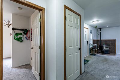 604 Nieland Loop SE, Rainier, WA 98576 - Photo 14