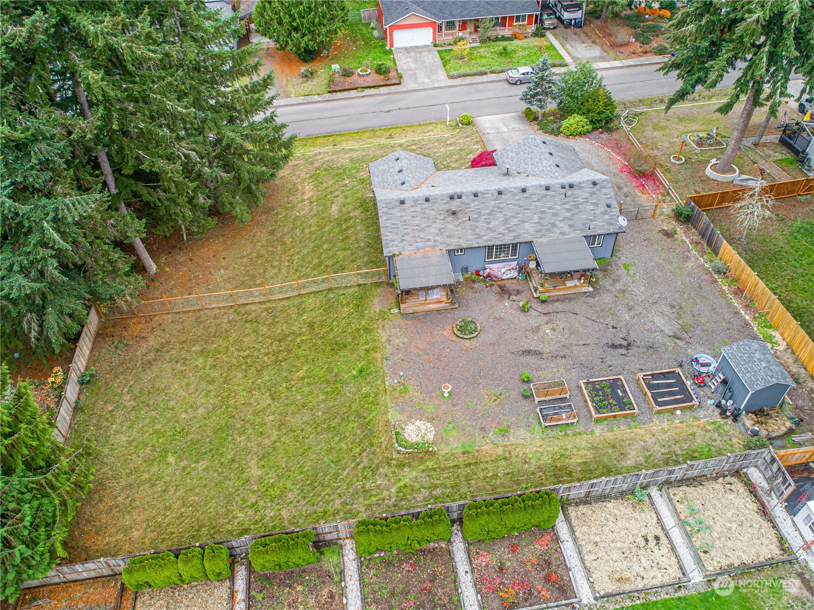 604 Nieland Loop SE, Rainier, WA 98576