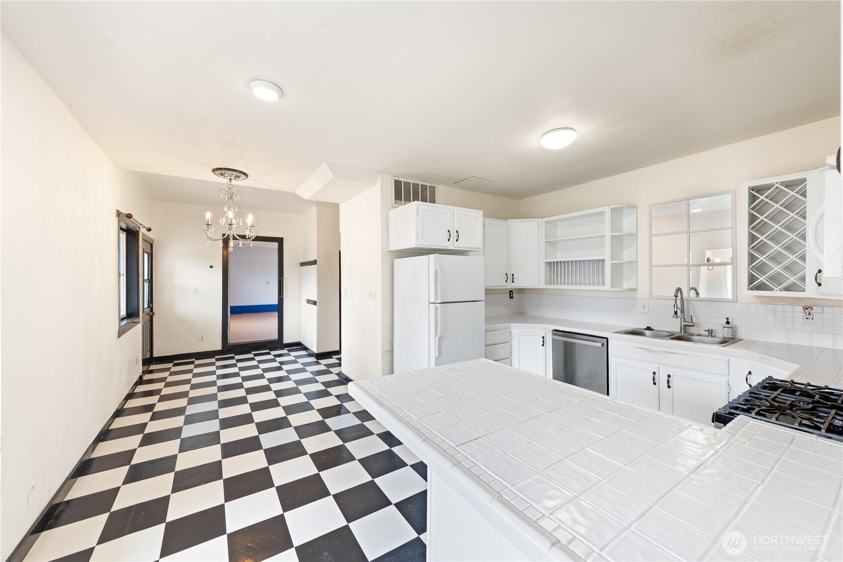 619 35th Street N, Anacortes, WA 98221