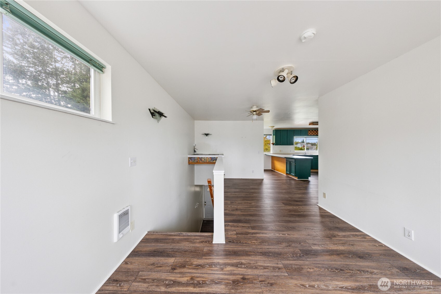 619 35th Street N, Anacortes, WA 98221