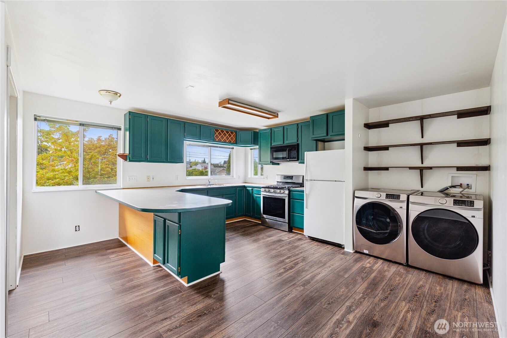 619 35th Street N, Anacortes, WA 98221