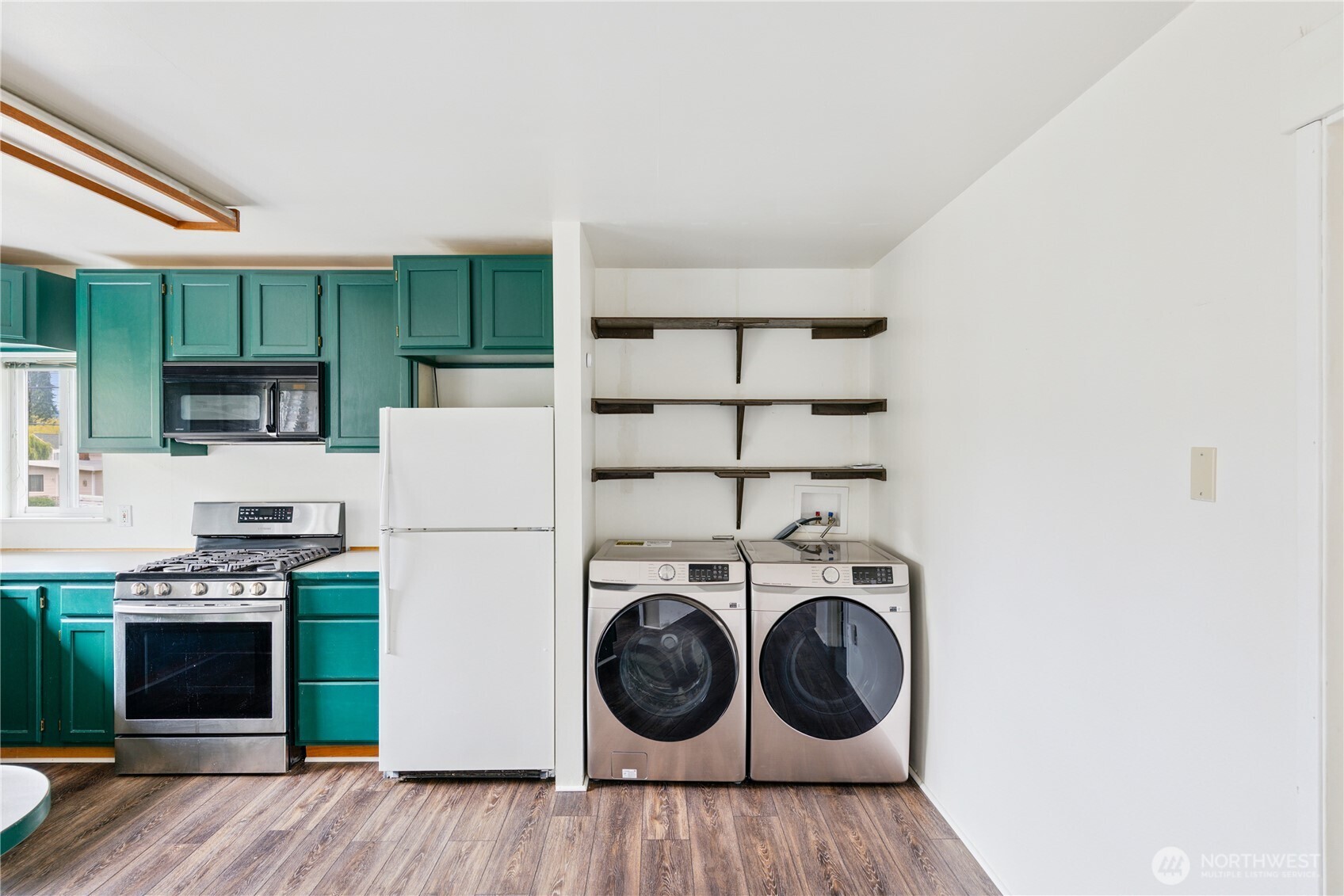 619 35th Street N, Anacortes, WA 98221