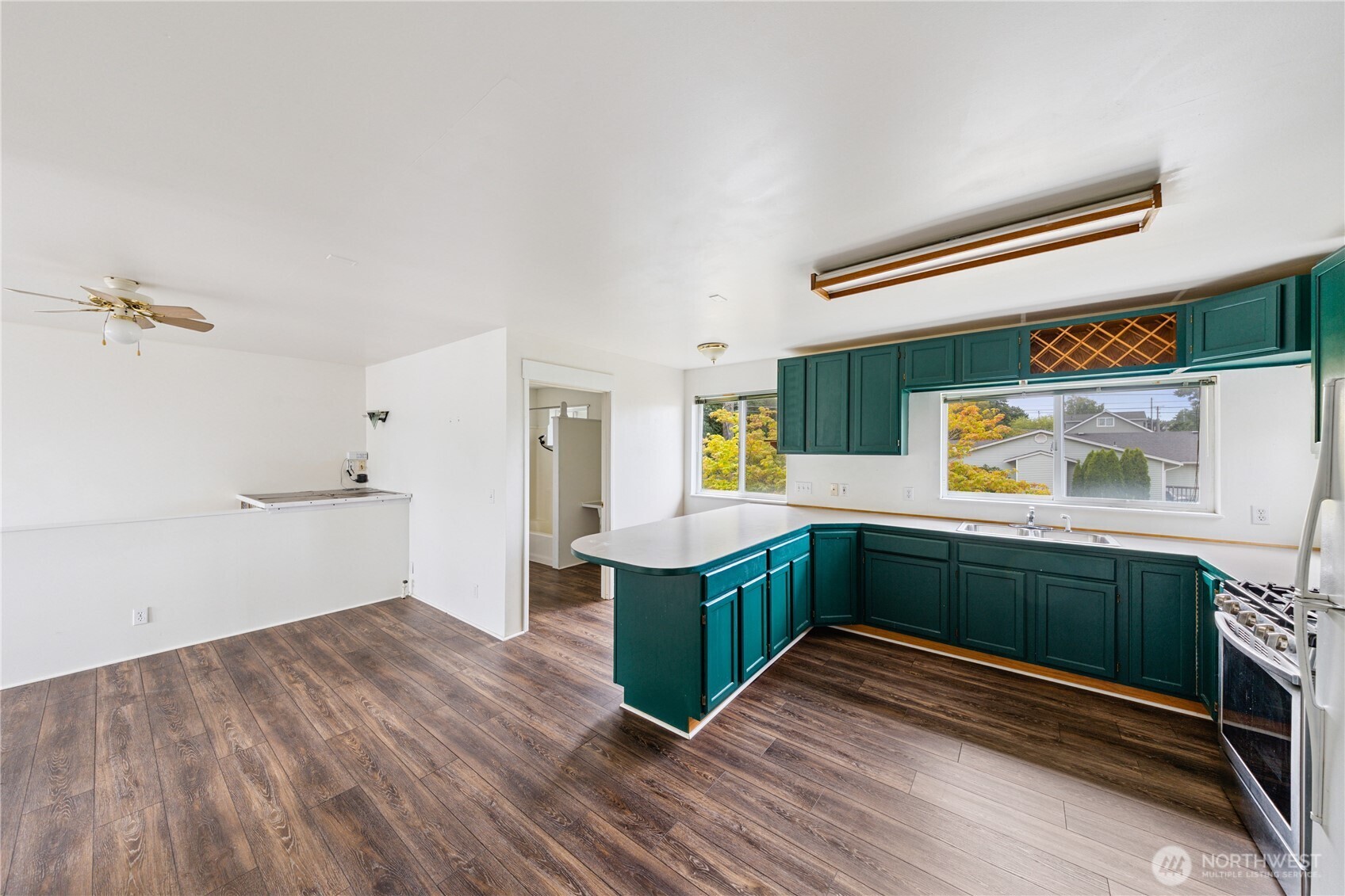 619 35th Street N, Anacortes, WA 98221