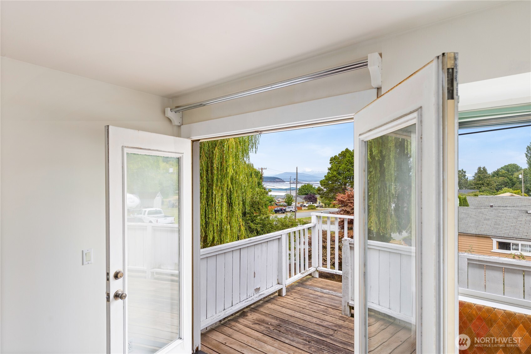 619 35th Street N, Anacortes, WA 98221