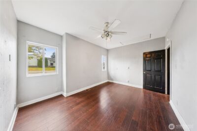 619 35th Street N, Anacortes, WA 98221 - Photo 9