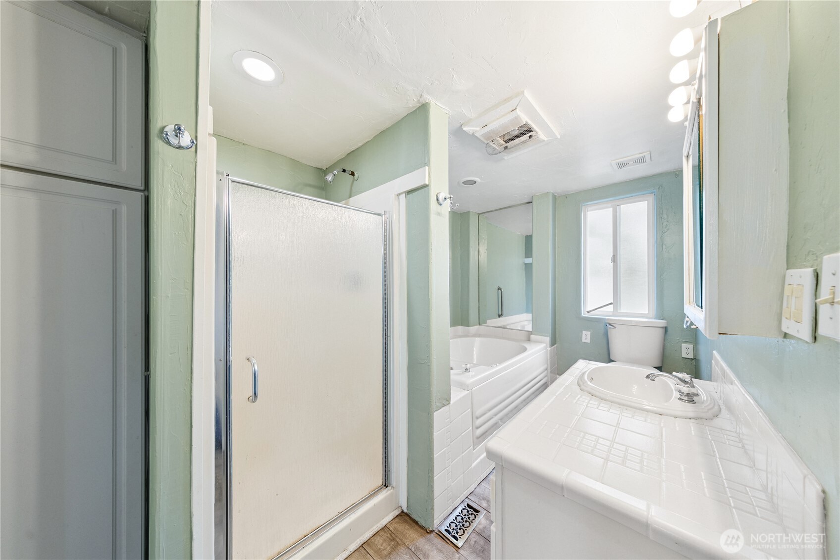 619 35th Street N, Anacortes, WA 98221