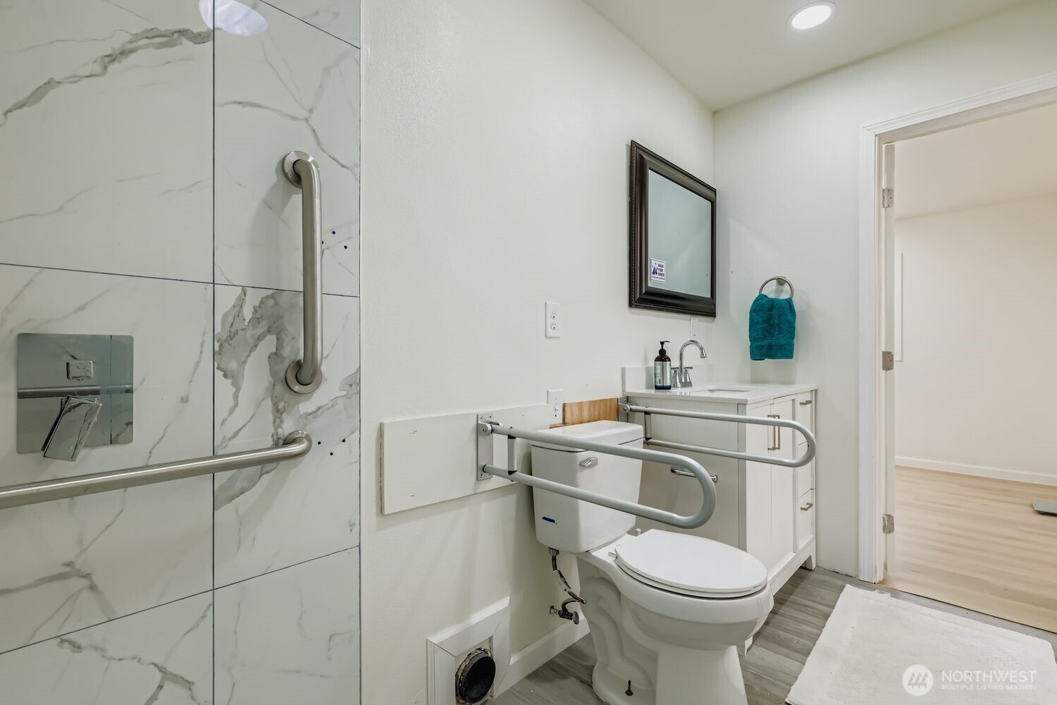 17926 73rd Avenue W, Edmonds, WA 98026