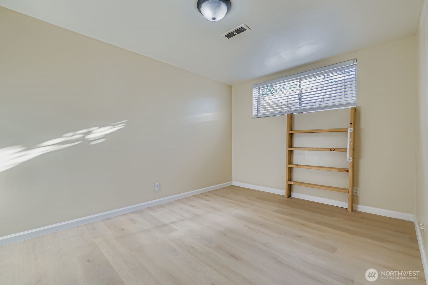 17926 73rd Avenue W, Edmonds, WA 98026