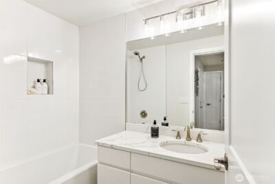 1613 California Avenue SW #101, Seattle, WA 98116 - Photo 23