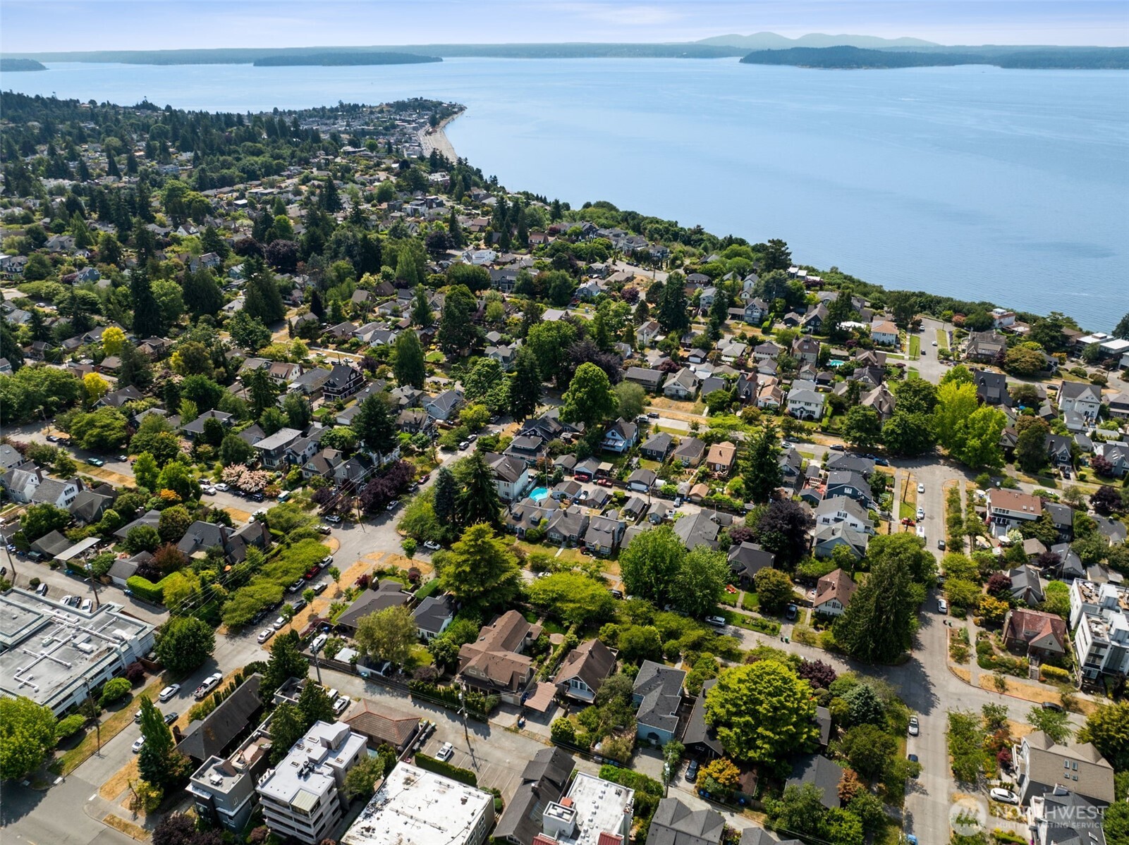 1613 California Avenue SW #101, Seattle, WA 98116