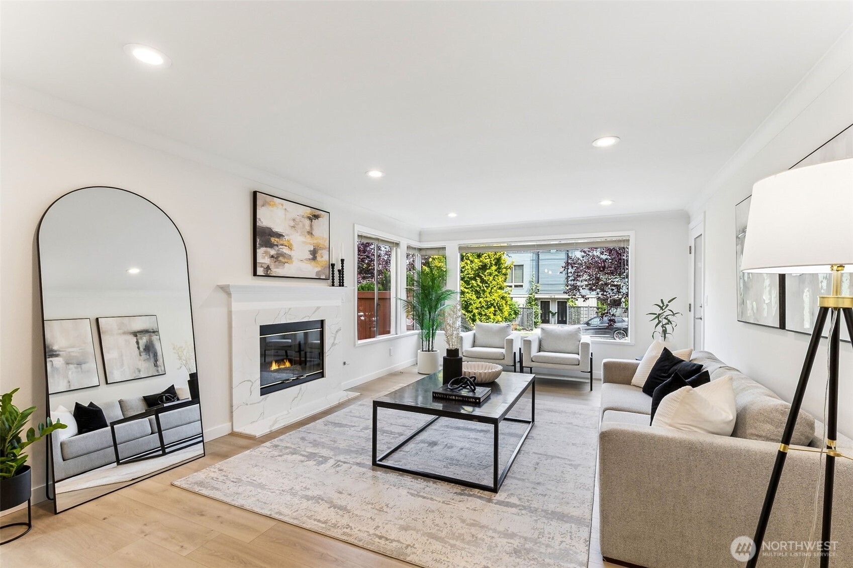 1613 California Avenue SW #101, Seattle, WA 98116