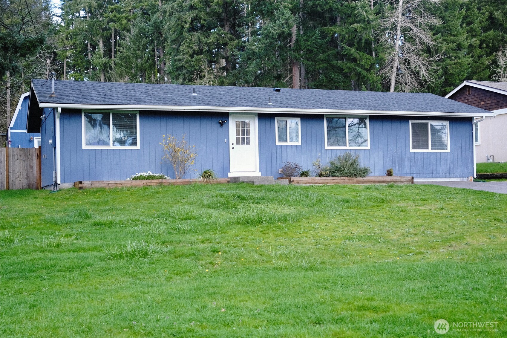 7544 Mesplay Avenue SE, Lacey, WA 98503