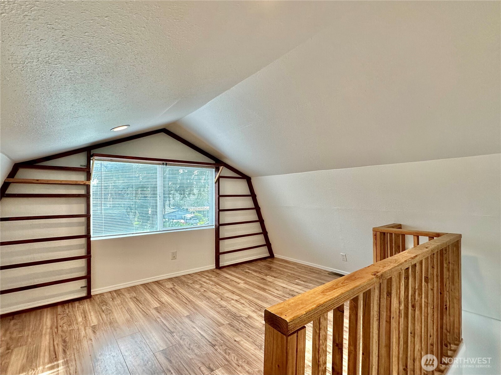 7544 Mesplay Avenue SE, Lacey, WA 98503