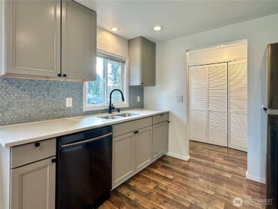 7544 Mesplay Avenue SE, Lacey, WA 98503 - Photo 5