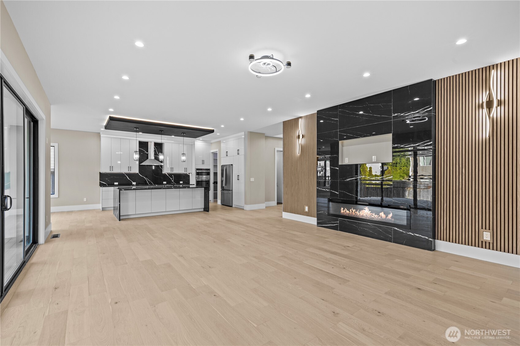 20921 1st Place S, Des Moines, WA 98198