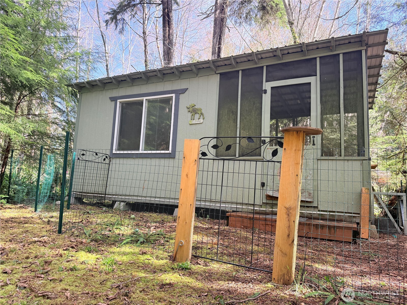 191 W Thunderbird Drive , Elma, WA 98541-9600