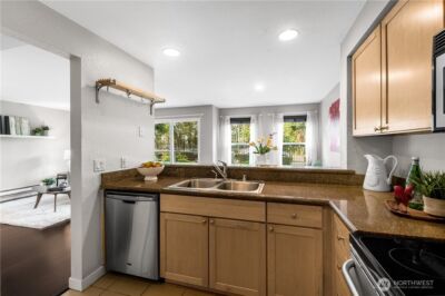 1311 S 12th Avenue #D202, Seattle, WA 98144 - Photo 9