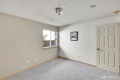 915 N Laurel Lane , Tacoma, WA 98406 - Photo 16