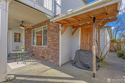 915 N Laurel Lane , Tacoma, WA 98406 - Photo 38