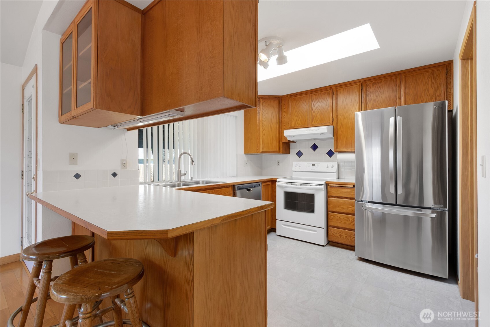 11920 4th Avenue E, Tacoma, WA 98445