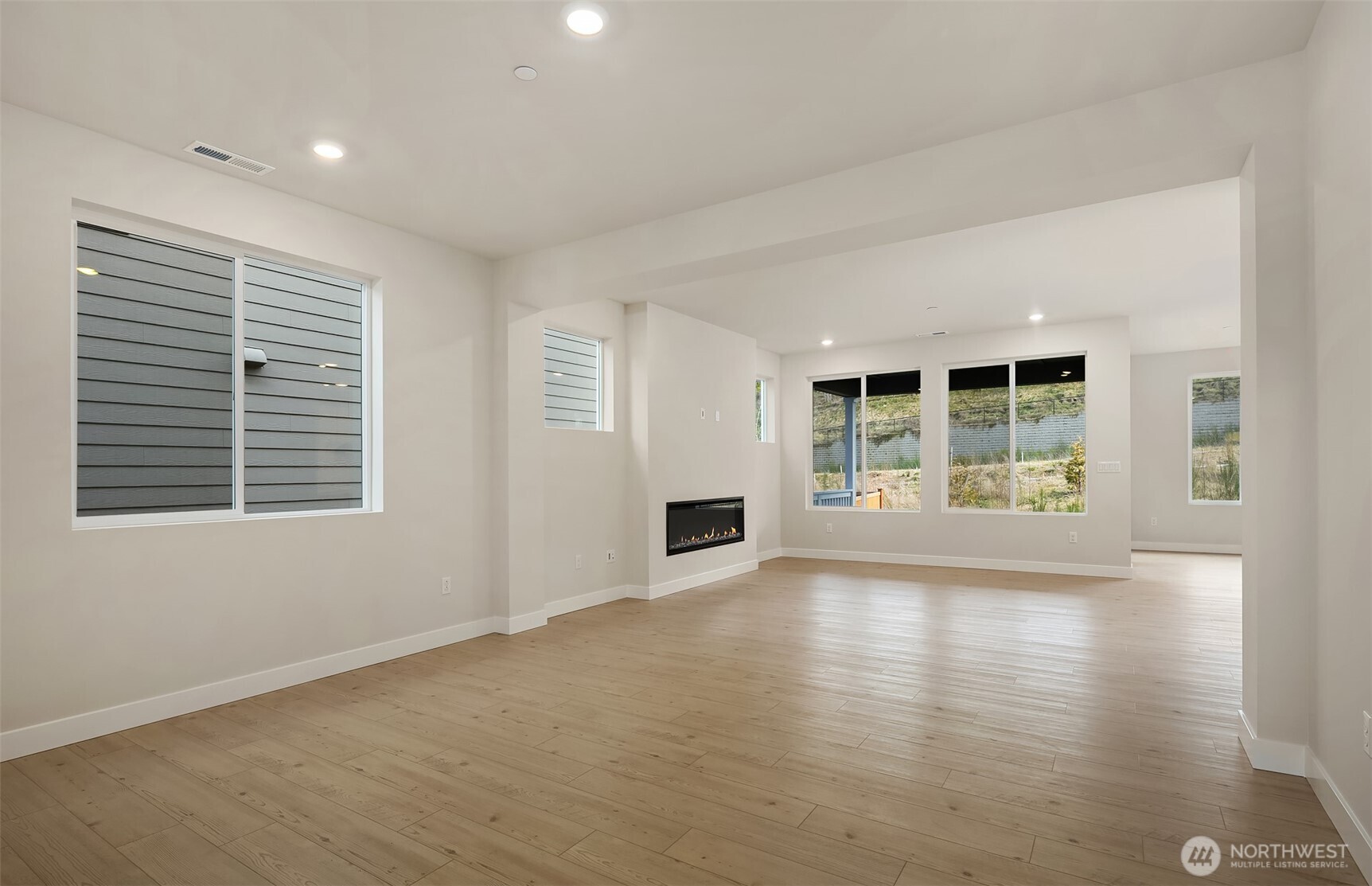 23779 Marinwood Circle NE #03112, Kingston, WA 98346