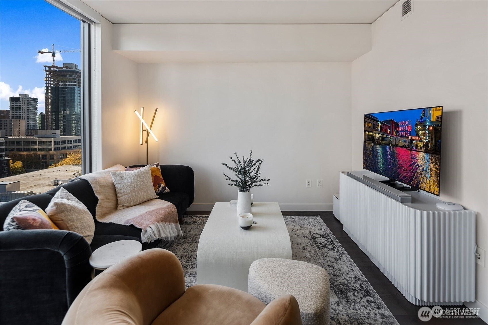 2510 6th Avenue #1103, Seattle, WA 98121