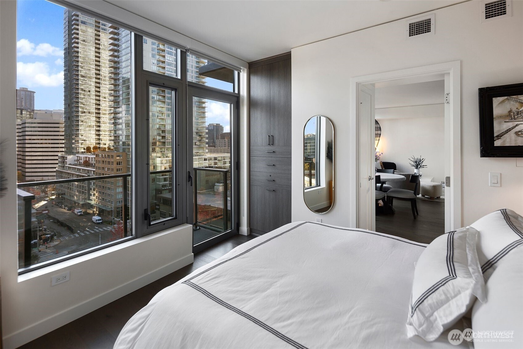 2510 6th Avenue #1103, Seattle, WA 98121