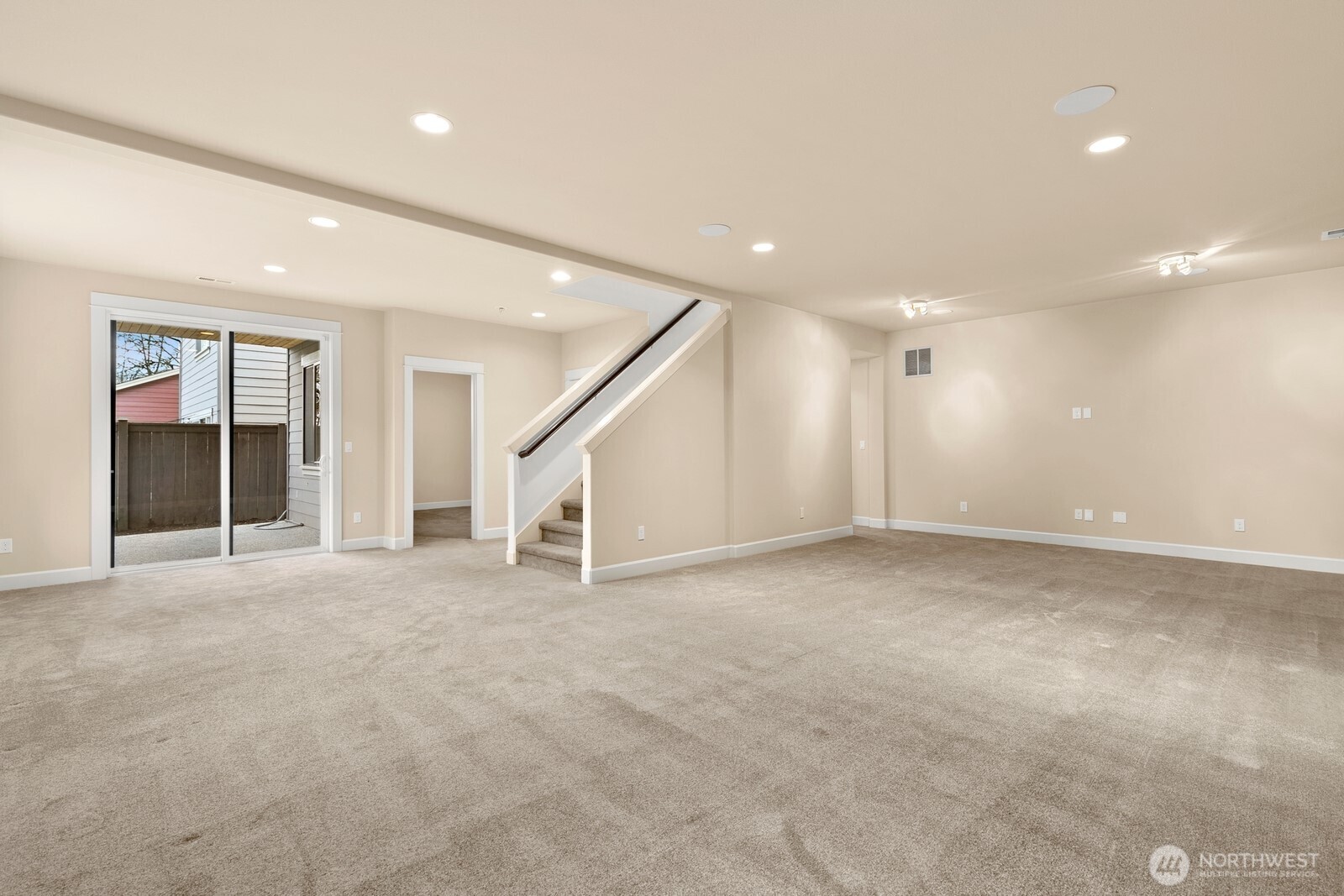 9026 NE 127th Place , Kirkland, WA 98034