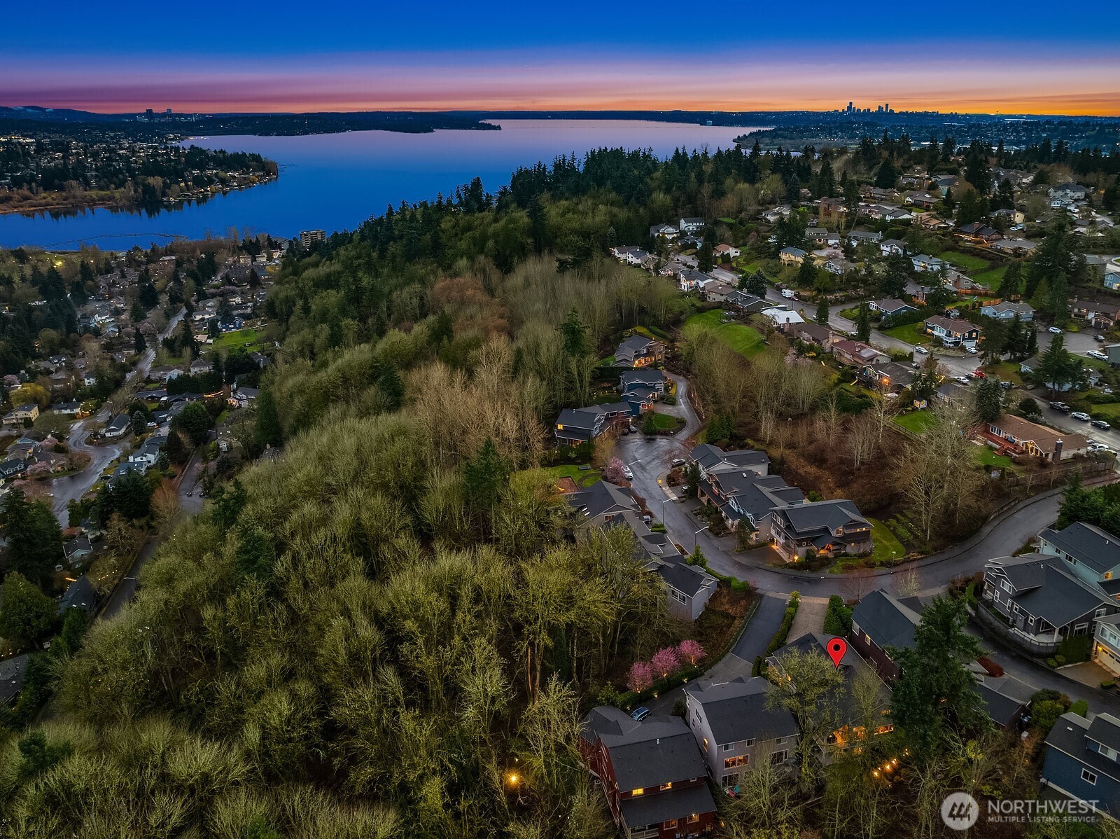 9026 NE 127th Place , Kirkland, WA 98034