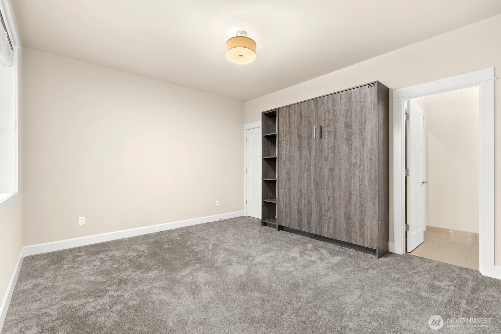 9026 NE 127th Place , Kirkland, WA 98034