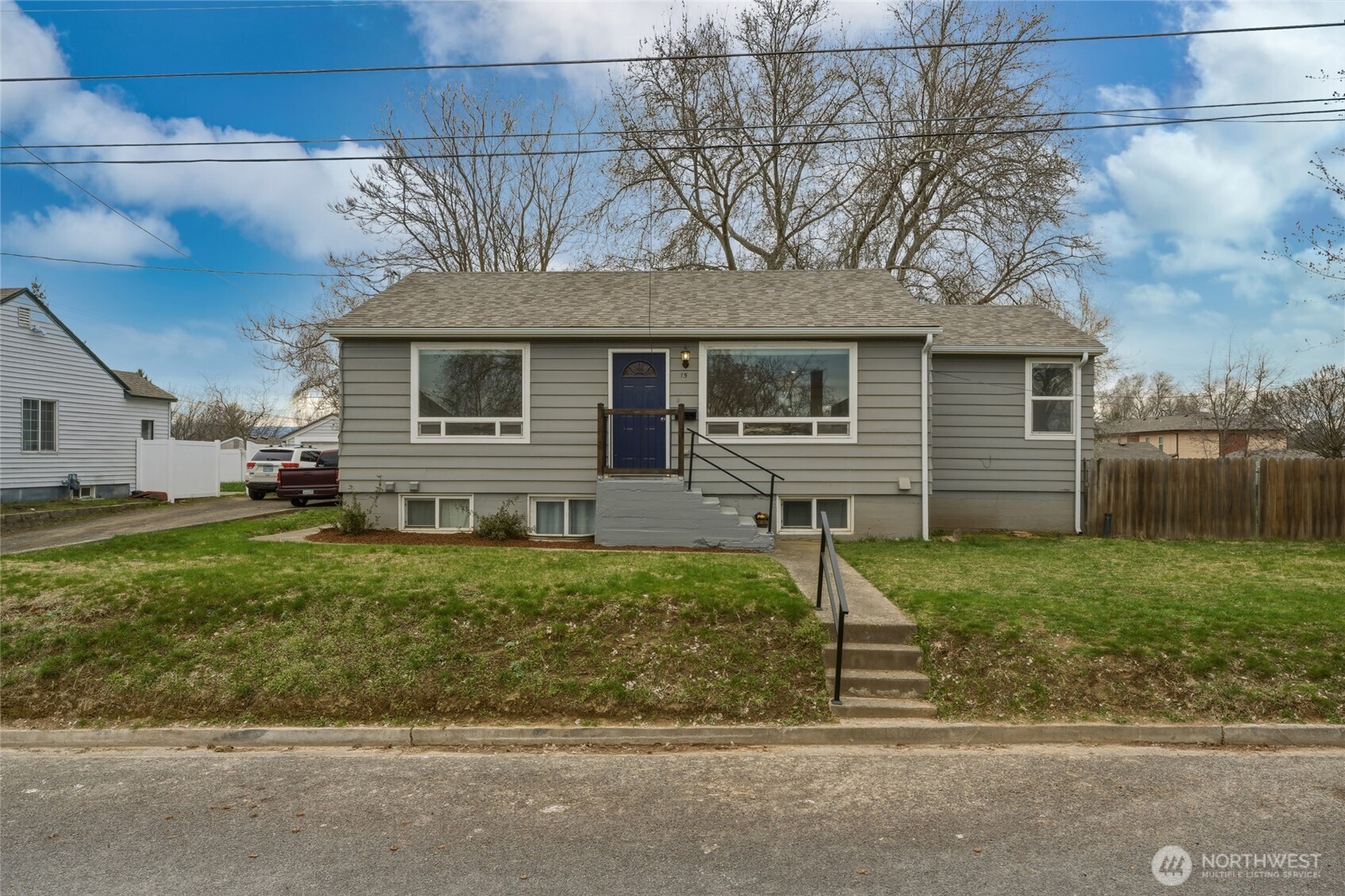 15 SW 13th Street , College Place, WA 99324