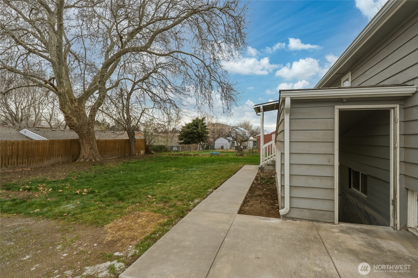 15 SW 13th Street , College Place, WA 99324