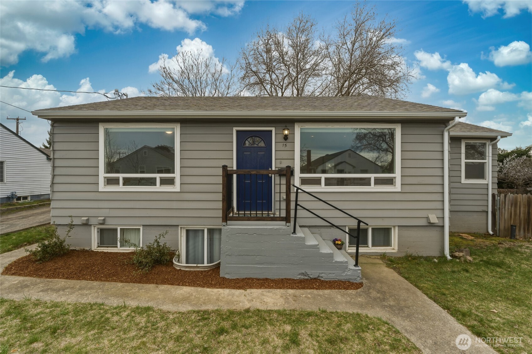 15 SW 13th Street , College Place, WA 99324