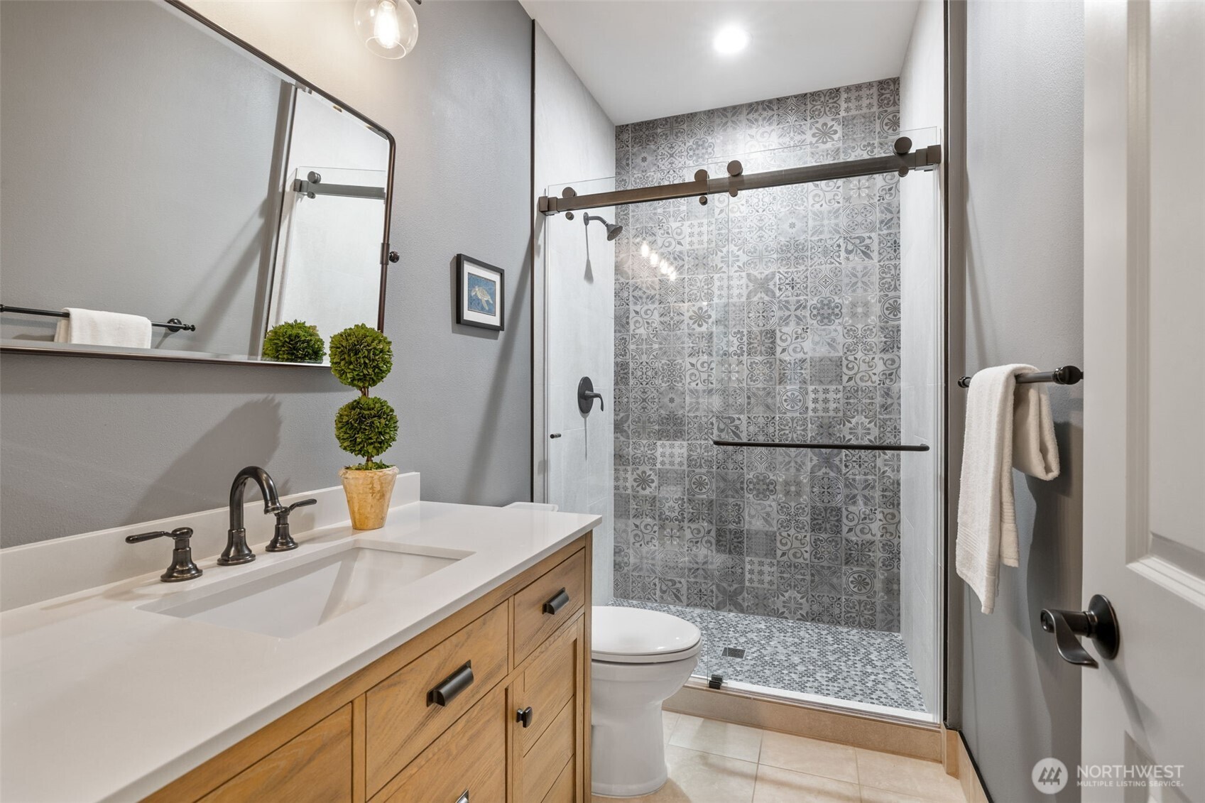 1915 205th Place NE, Sammamish, WA 98074