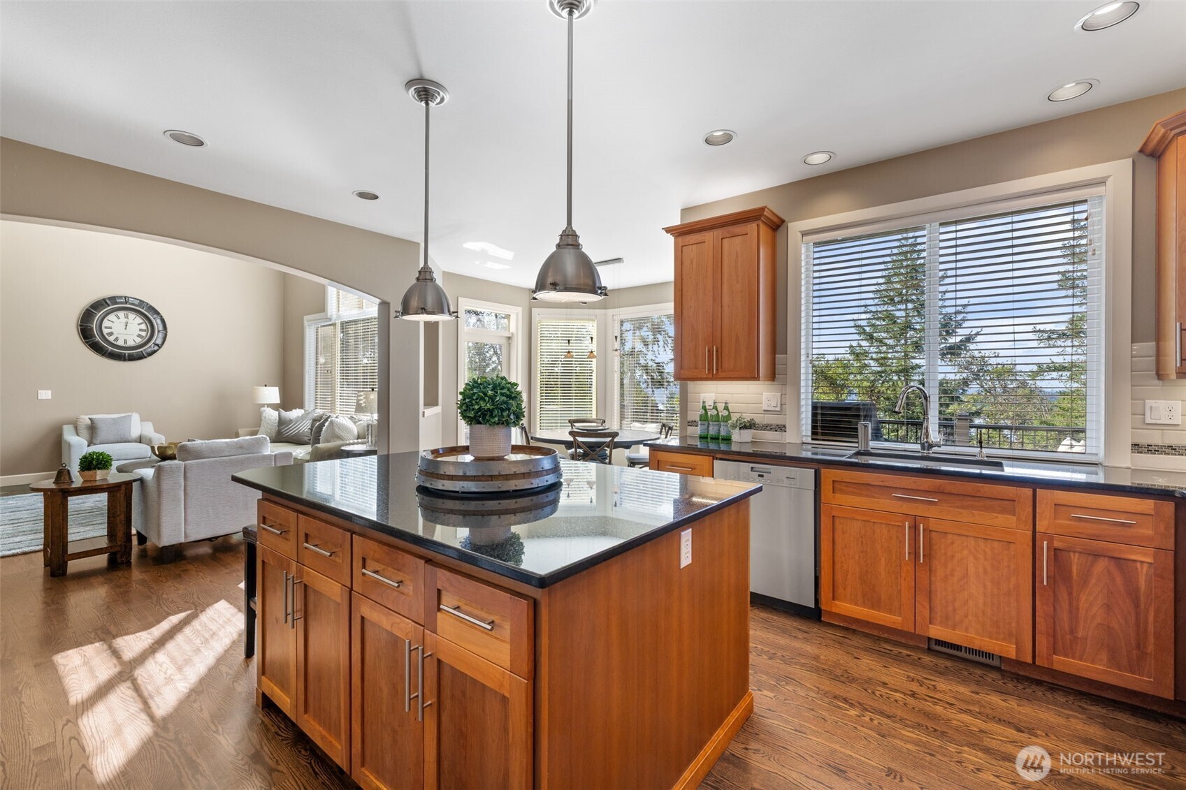 1915 205th Place NE, Sammamish, WA 98074